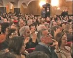 Studenti sul palco di Ascanio Celestini contro il ddl Gelmini