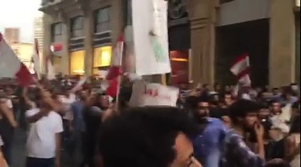 Liban - Soldiers firing bullets at protesters - 2