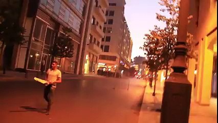 Liban - Lebanon - Police kidnapping and beating a woman