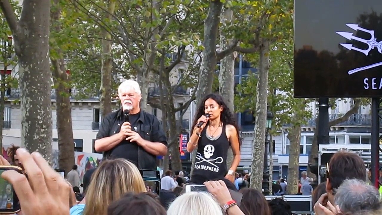 Paul Watson , Sea Shepherd , extrait N°2 de son intervention stand up Paris aout 2015