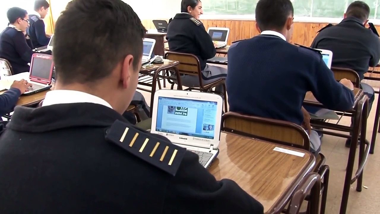 Entrega de netbooks de Conectar Igualdad en San Martín