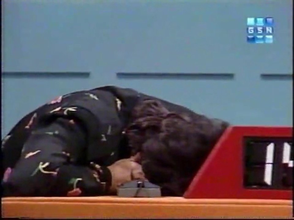 $25,000 Pyramid - Jo Anne Worley Doesn't Know Much About Sports