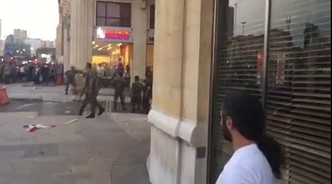 Dozens Feared Wounded in Beirut as Protests Over Garbage Turn Violent