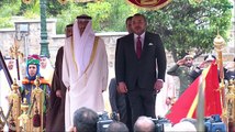 محمد بن زايد يبحث مع محمد السادس علاقات التعاون بين الإمارات والمغرب .
