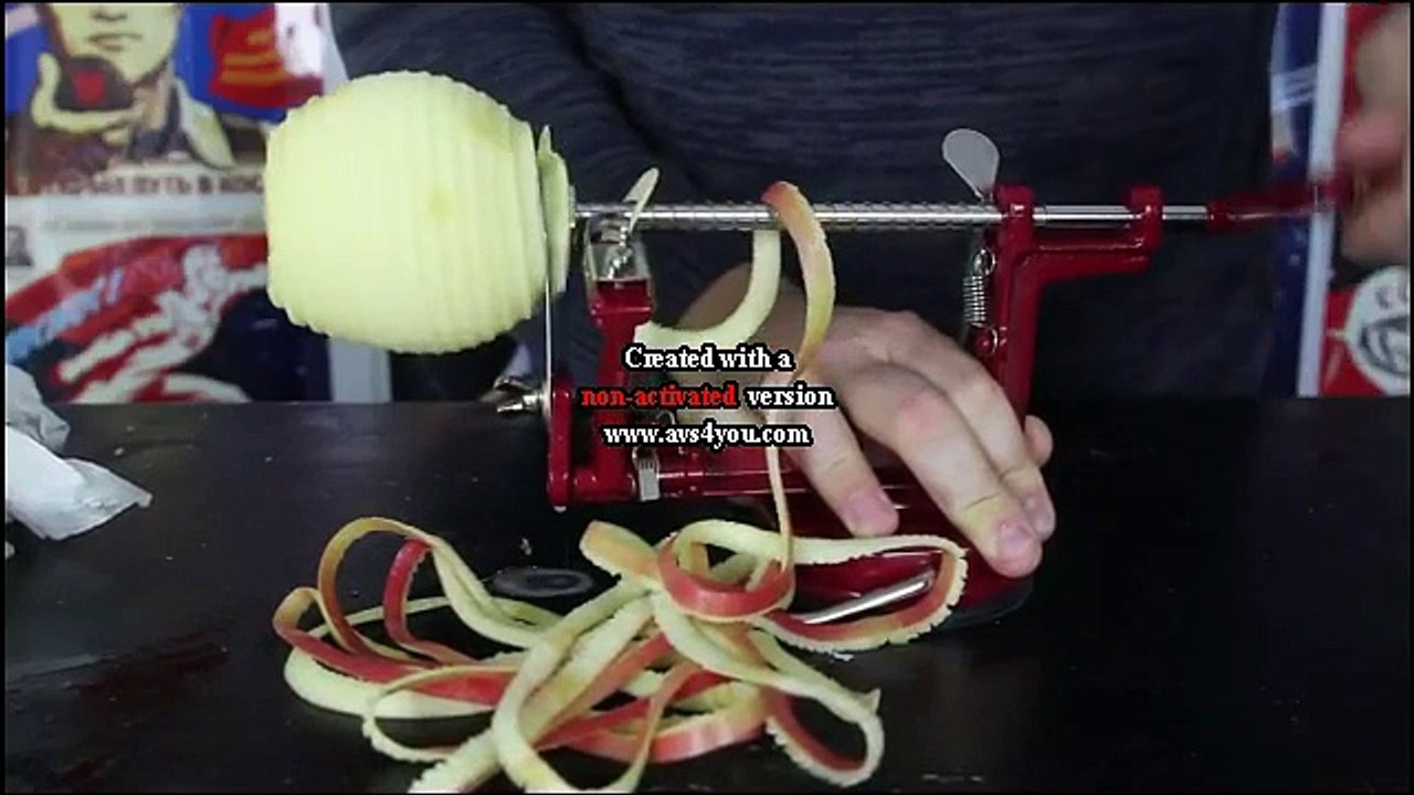 Mudahnya Menggunakan Apple Peeler Corer Slicer Bersama www.Belanja86.Web.Id