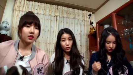 GFriend Yerin Can't stop laughing