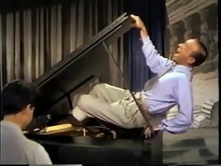 Fred Astaire -"Let's Dance" (Piano scene)