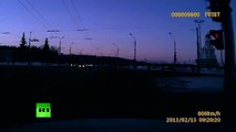 Russian Meteorite Spectacular dash cam video of METEORITE fireball falling in Urals (15.02.2013)