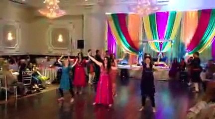 Mehndi dance At LAHORE become a source Of Vulgarity