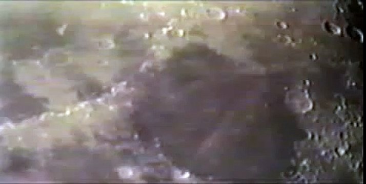 Ufo NASA 05 OVNI observé pendant le survol de la lune 8s