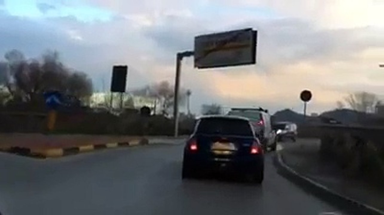 MINI COOPER S R53 ACCELERATION! SOUND! EXHAUST!