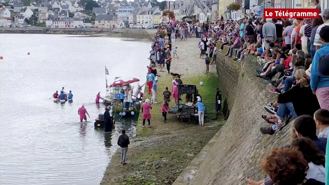Camaret-sur-Mer (29). Le défilé des Ofnis a tenu ses promesses