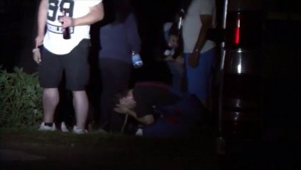 Des néonazis allemands protestent violemment contre un foyer de demandeurs d'asile