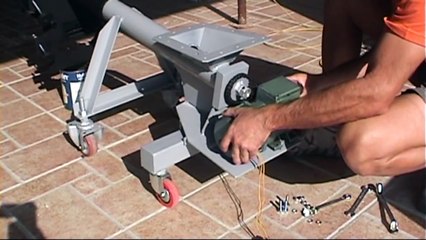 QUEMADOR DE BIOMASA CASERO -video 1