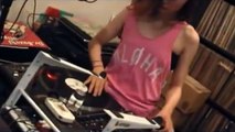 Cette fille de 16 ans déchire tout en scratch et turntable - DJ SARA