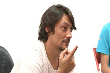 Daniel Holguín dirige un campamento de teatro