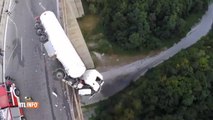 Accidented truck suspended 128m above the ground on a Bridge!