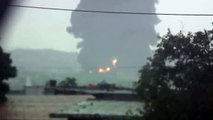 Fuerte incendio en la Refinería Puerto La Cruz en Venezuela