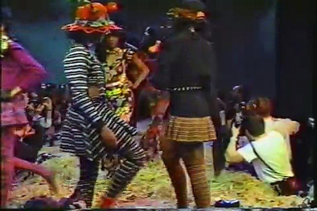 Betsey Johnson 1989 Fall Fashion Show