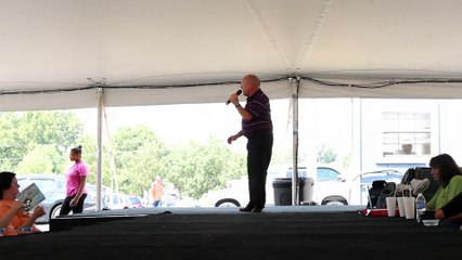 Danny McCorkle sings 'Why Can't Every Day Be Like Christmas' Elvis Week 2015