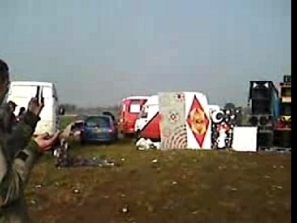 tekos Bourges off 2007