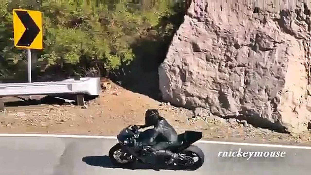 Heavily Modified Ducati 1098r Crash