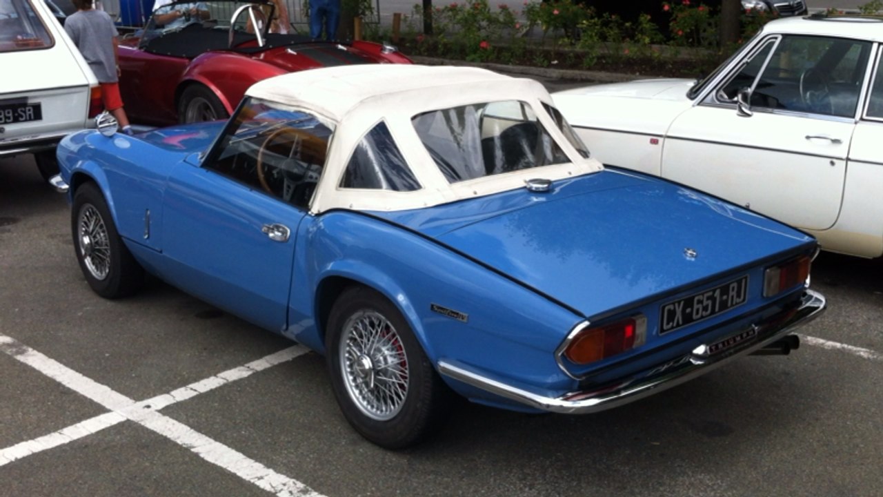 Rassemblement ACO de voitures anciennes