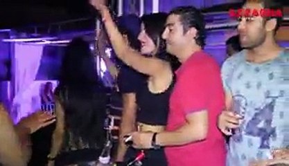 شوفو التوانسة فش يعملوا فالملهى اللليلي الباشا !!! الفلوس وين ماشية ؟؟؟