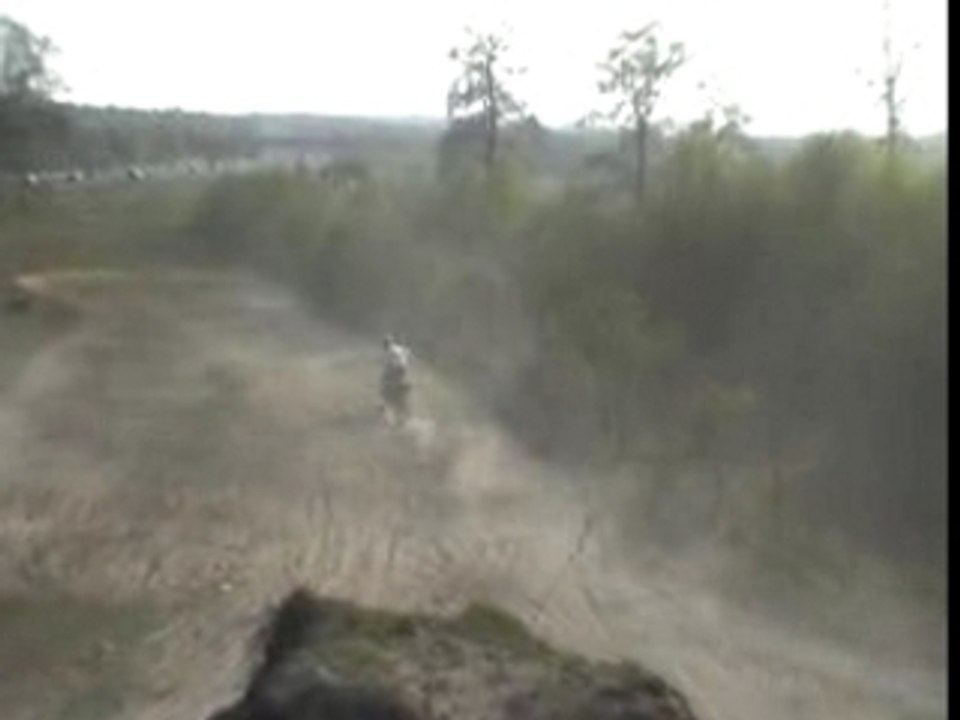 Poto fredo 1er saut en moto cross 125 ktm