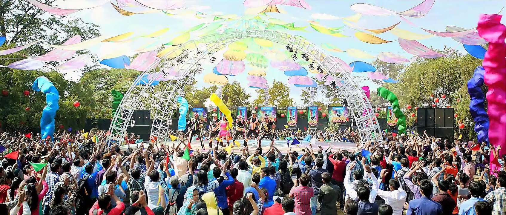 Dance Like a Chammiya Full HD 1080p Happy New Year