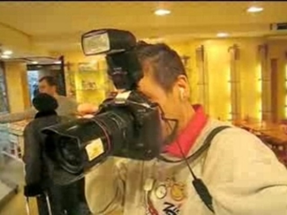 Hier singt ein Presse-Fotograf