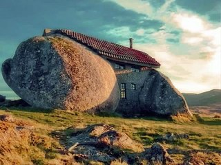 Strange Buildings of the World, Amazing Homes