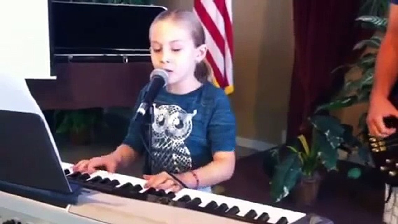 Ukulele Mandi covers 10,000 Reasons by Matt Redman