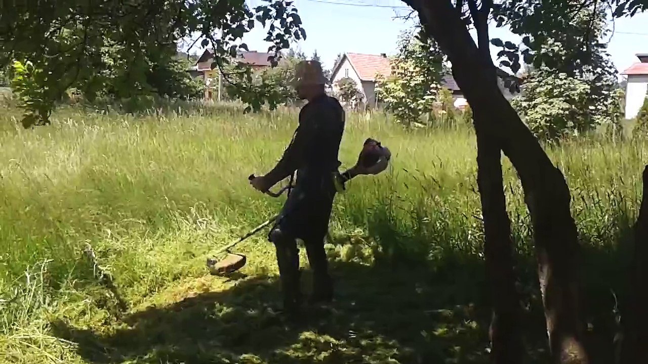 Stihl FS 460 C-EM with 3.0 mm line