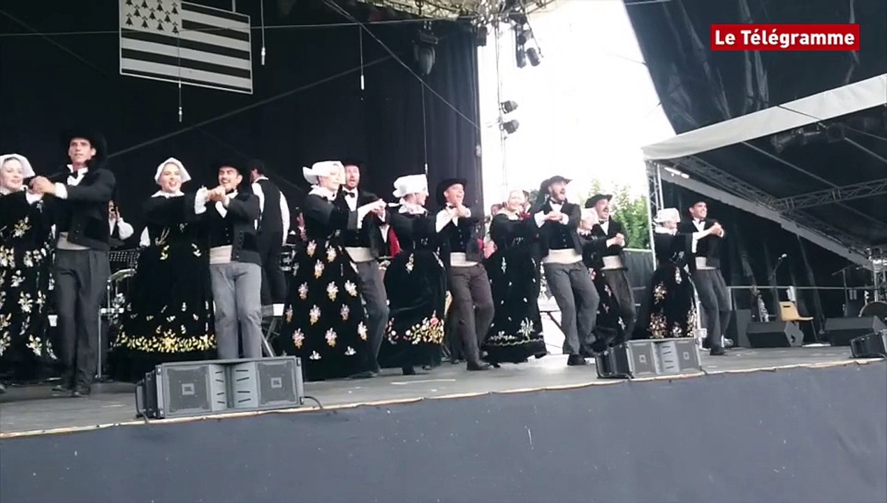 Saint-Loup. Auray remporte un onzième titre de champion de danse bretonne