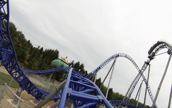 Vidéo onride pour Alpina Blitz à Nigloland