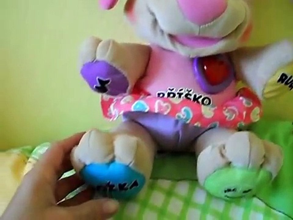 Interaktivní mluvící pejskova sestřička - Fisher Price - CZ