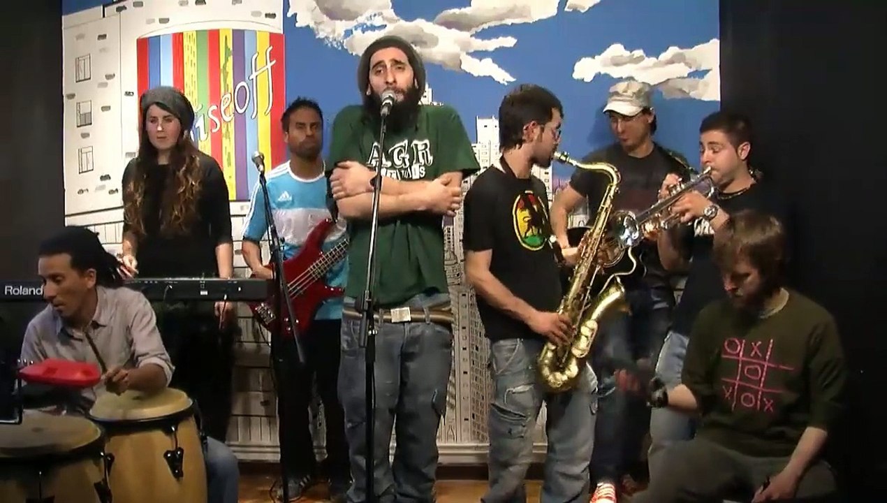 El Chamuyo - Bailan los Payasos
