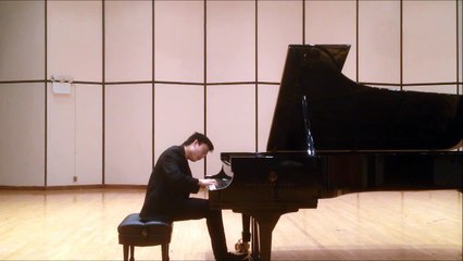 Haydn Piano Sonata in E-flat major, HOB. XVI: 52 - Kevin Ahfat
