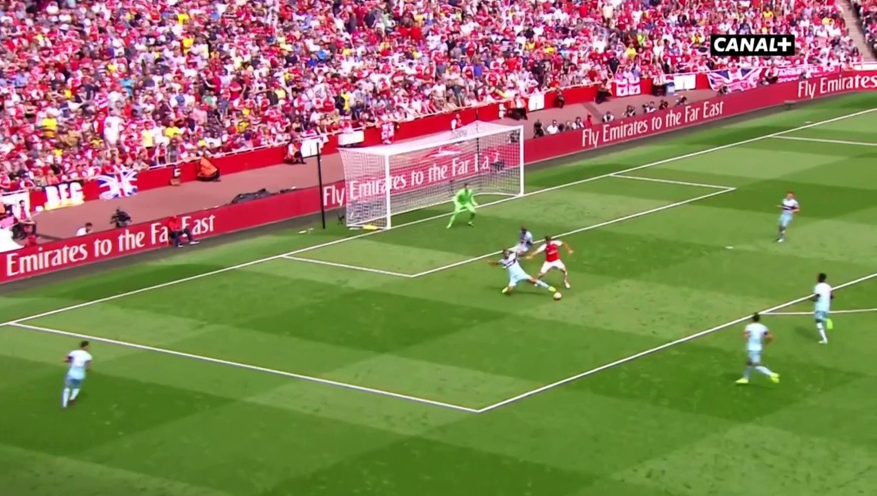 Giroud - Le but dans le 100