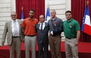 La Légion d’honneur remise aux « héros » du Thalys