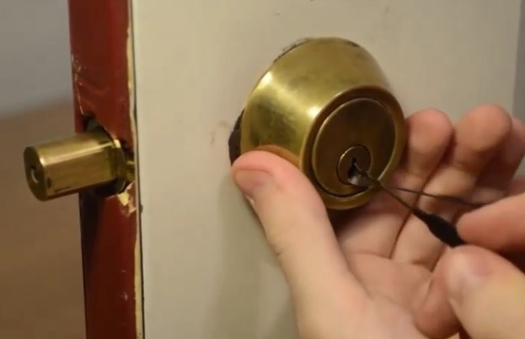 Kapı Kilidi Anahtarsız Nasıl Açılır? - Dailymotion Video
