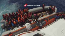 Rescatados 4.700 inmigrantes en el Mediterráneo mientras se rebaja la tensión en la frontera entre Macedonia y Grecia