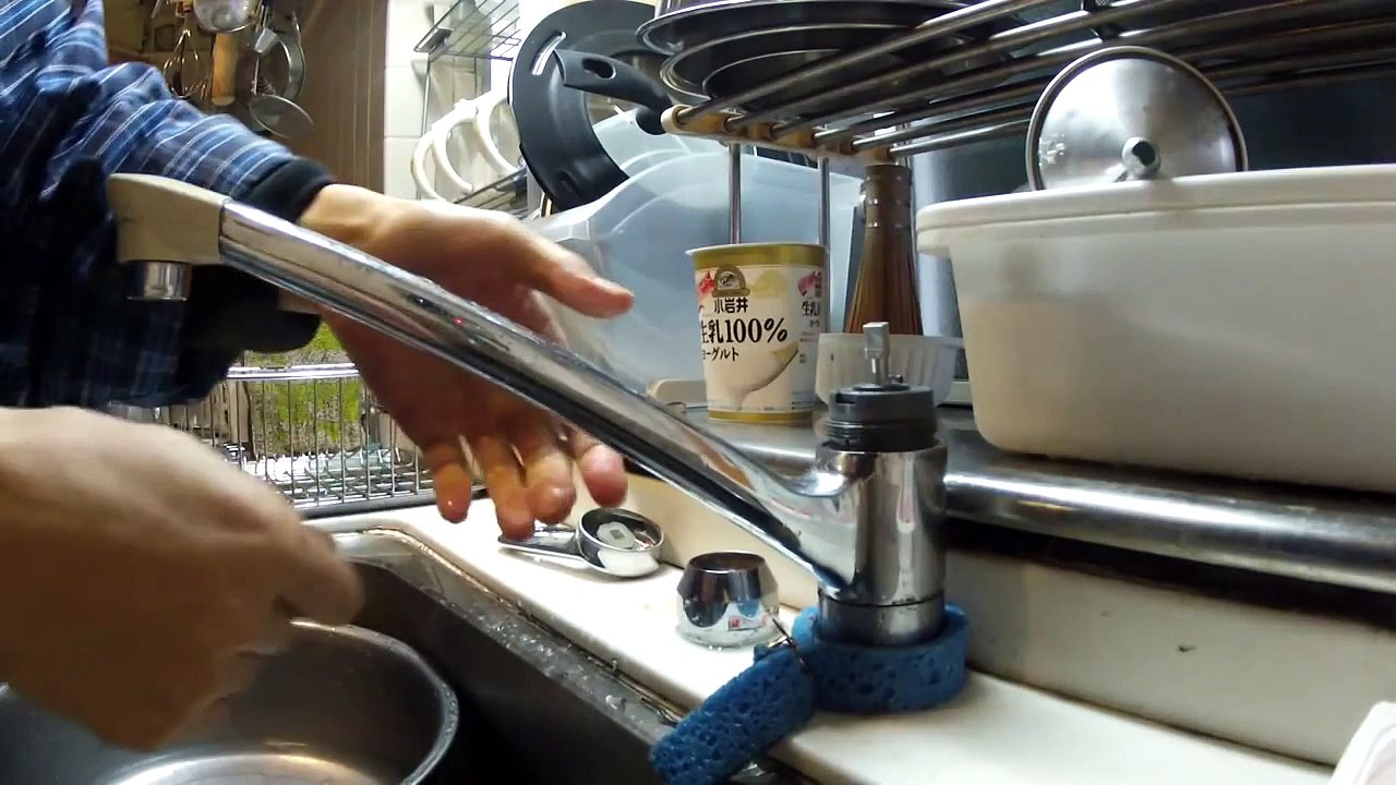 水道蛇口の水漏れ修理、TOTO 93269HPR、 シングルレバー水栓 Uパッキンを交換する