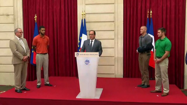 Hollande : Votre héroïsme doit être une source d'inspiration
