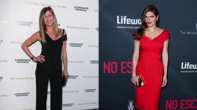 Les stars les mieux habillées cette semaine sont en rouge ou en noir