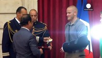 اعطای نشان افتخار ملی فرانسه به سه آمریکایی