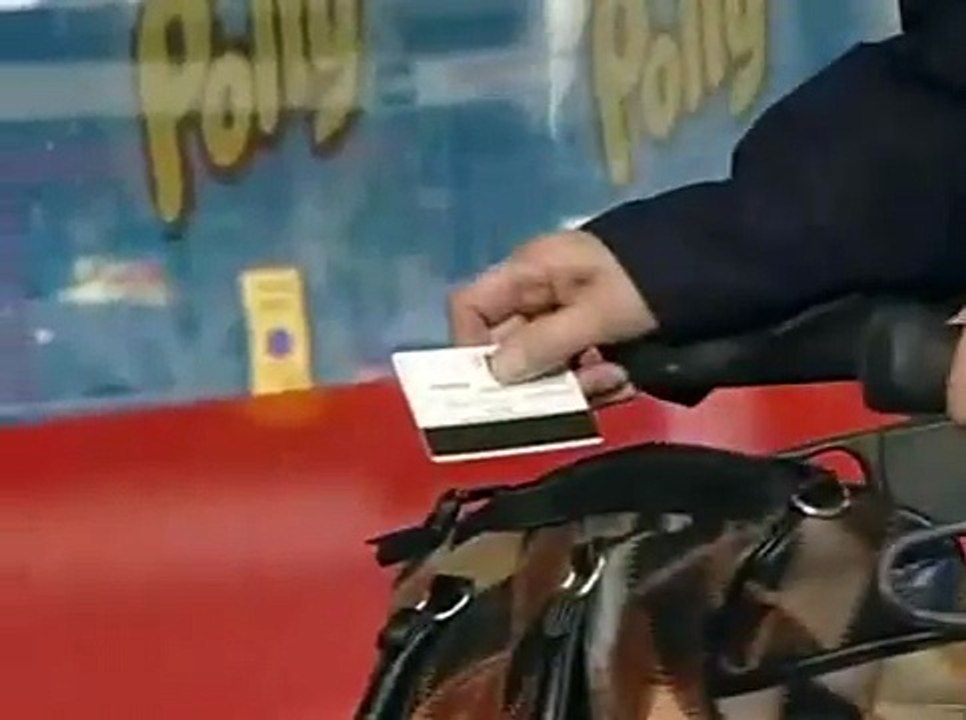 SVT1 - Hallåa + Rapport-intro + kanalvinjett, torsdag 14 november 2002