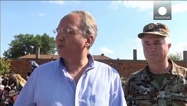 FYR of Macedonia lays on extra trains for migrants going north