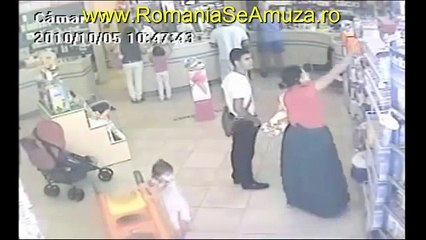 Tigani la furat prin magazinele din Italia